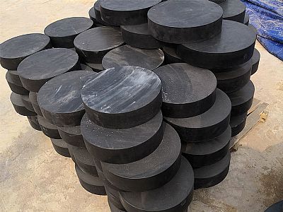 鹤壁板式橡胶支座由若干层橡胶片与薄钢板经加压硫化